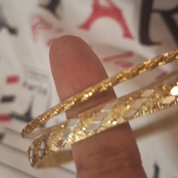 12:piece Indian gold tone bangle set. - Picture 4 of 4
